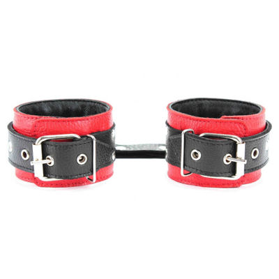Кожаные наручники BDSM Арсенал черно-красные