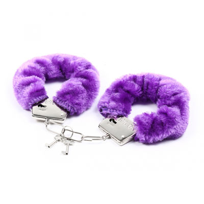 Меховые фиолетовые наручники
