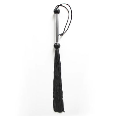 Резиновая плеть черная с пластиковой ручкой 38 см
