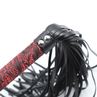 Плеть Flogger с темно-красной ручкой
